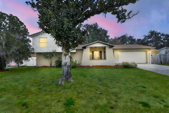 3806 PINEDALE STREET