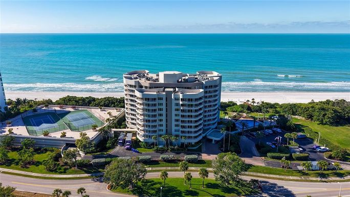 775 LONGBOAT CLUB ROAD UNIT 204