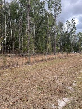 589 SW CUMORAH HILL STREET