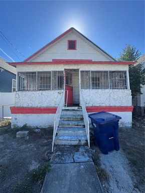 1936 W CYPRESS STREET