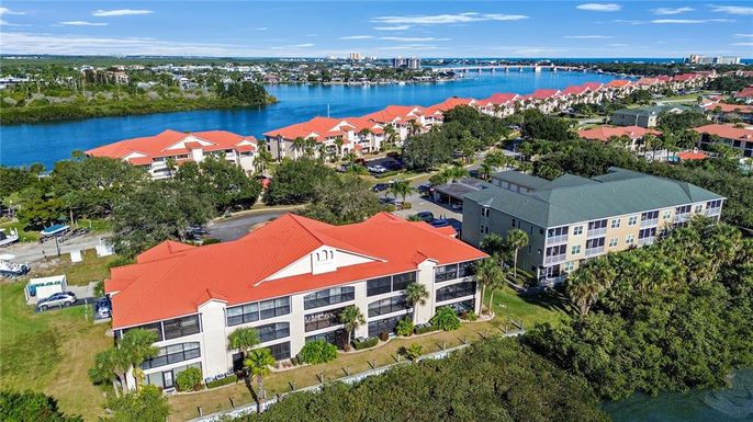 466 BOUCHELLE DRIVE UNIT 104