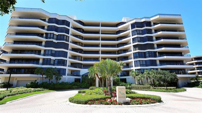 545 SANCTUARY DRIVE UNIT B605