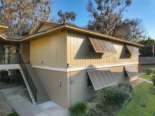 130 JASMINE WOODS COURT UNIT 10D