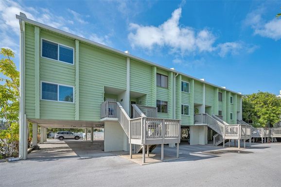 318 WINDRUSH BOULEVARD UNIT 10