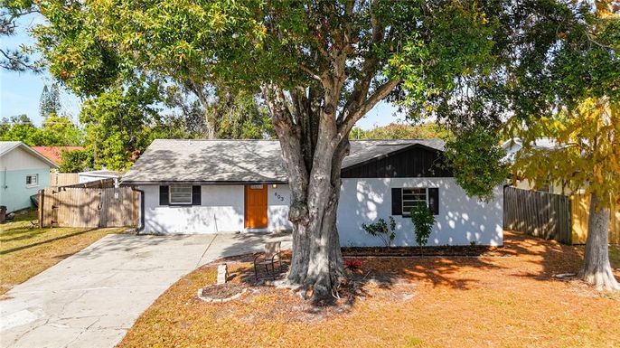 603 65TH AVENUE DRIVE W