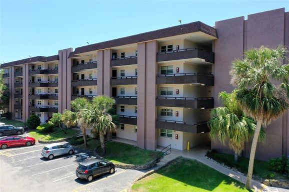 640 N NOVA ROAD UNIT 117