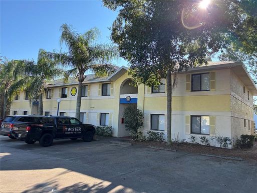 90 HIDDEN LAKE DRIVE UNIT 178