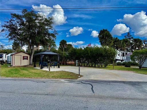 2915 NE 102ND AVENUE ROAD