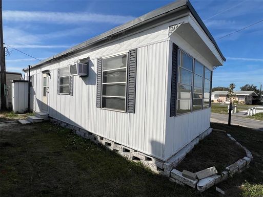 12674 SEMINOLE BOULEVARD UNIT M1