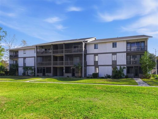 6519 W NEWBERRY ROAD UNIT 1006