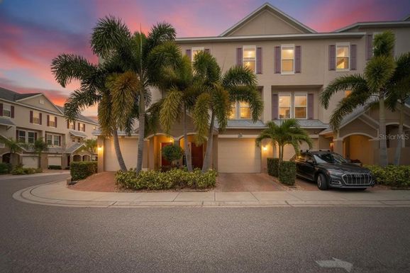 829 CALLISTA CAY LOOP