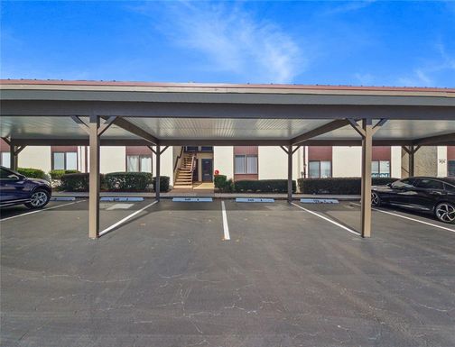 542 FAIRWAYS DRIVE UNIT A