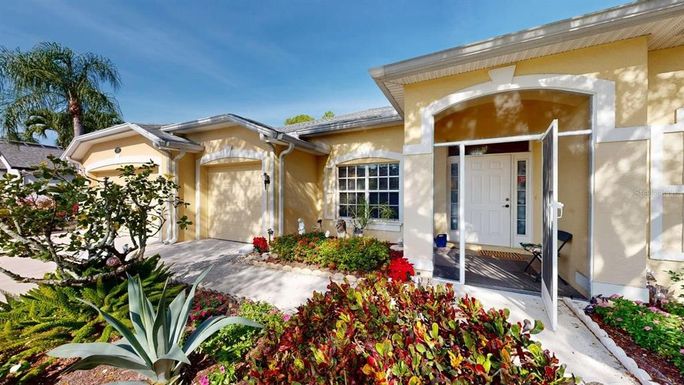 285 SPIDER LILY LANE