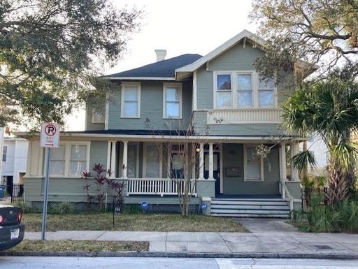 806 W DE LEON STREET
