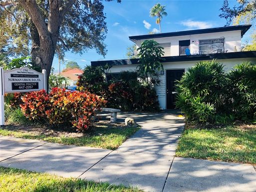 1762 N FORT HARRISON AVENUE