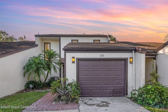 1221 SAINT ANDREWS DRIVE