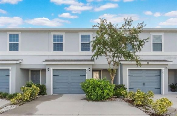 3024 FIELDWOOD CIRCLE