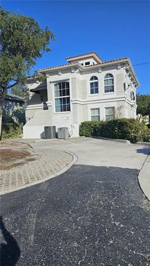 3001 W AZEELE STREET