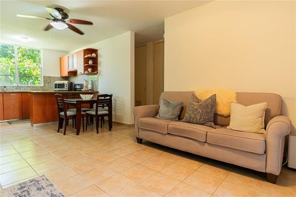 112 CAMBIJA UNIT B 113