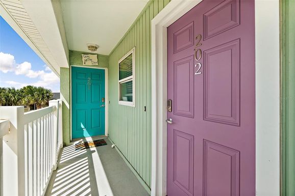 300 S CENTRAL AVENUE UNIT 202