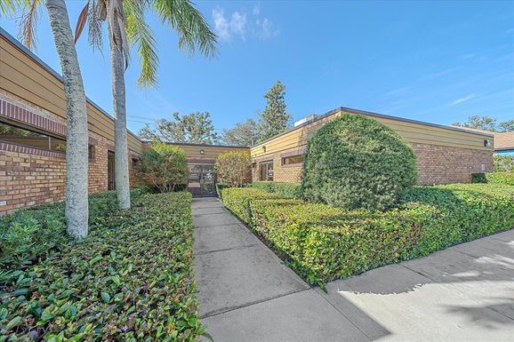 1872 S TAMIAMI TRAIL UNIT A