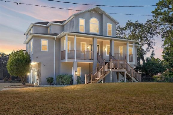 11944 W CREEKSIDE LANE