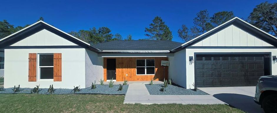 9305 N CORTLANDT DRIVE