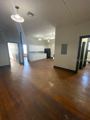 113 S COLLINS STREET UNIT 2