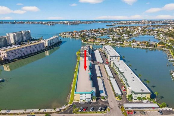 5940 30TH AVENUE S UNIT 203