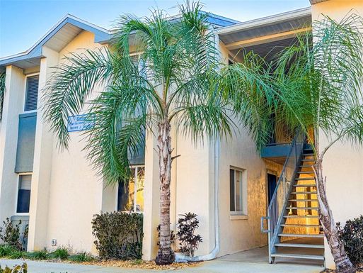 2085 ISLE ROYALE COURT SE UNIT 284