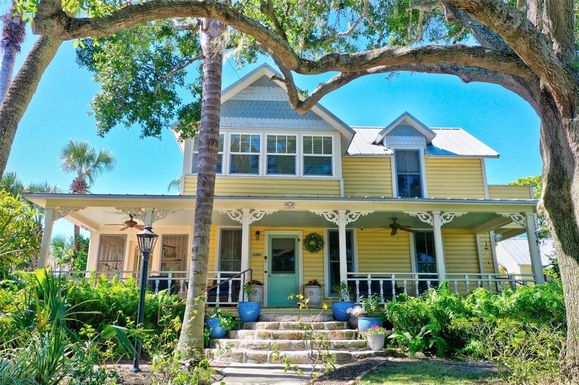 241 N INDIAN RIVER DRIVE