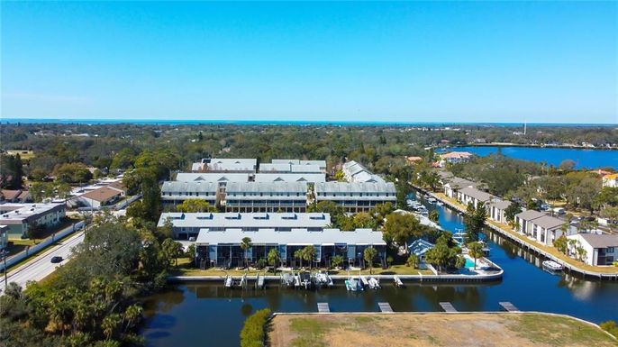 200 MERES BOULEVARD UNIT 11