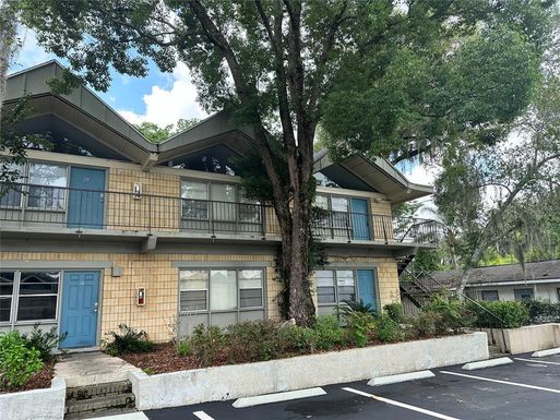 2212 E SILVER SPRINGS BOULEVARD UNIT 13