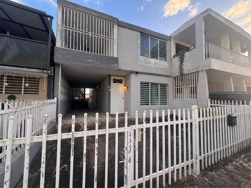 V-4 CALLE 1 REPARTO VALENCIA