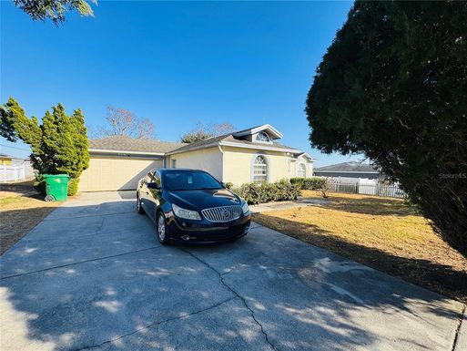 6020 LAKE RUTH DRIVE E