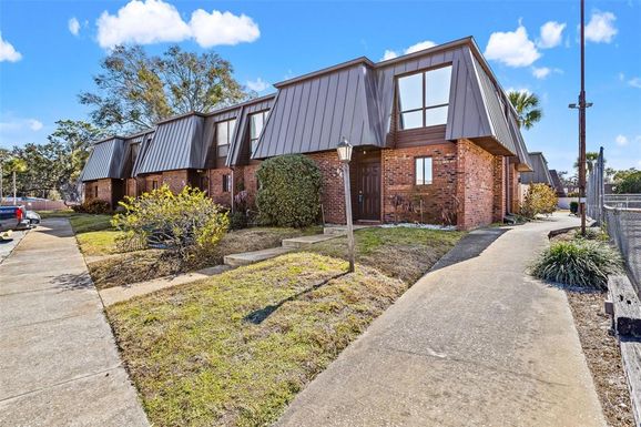 1836 N CRYSTAL LAKE DRIVE UNIT 44