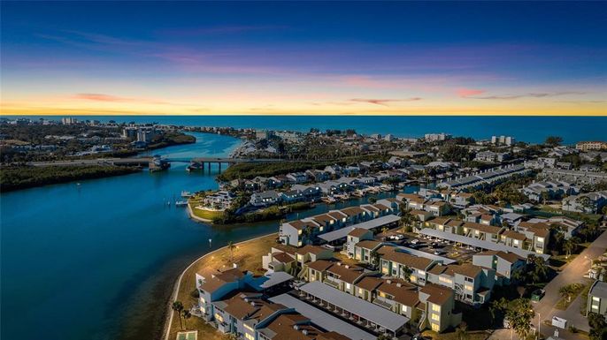 1 WINDRUSH BOULEVARD UNIT 21