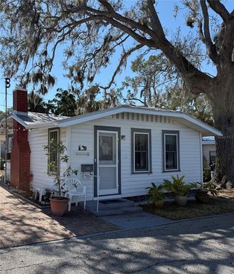 9 PONCE DE LEON STREET