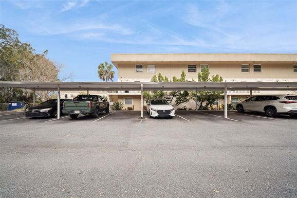 404 E ORLANDO AVENUE UNIT 1B