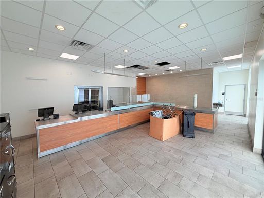 6011 SE ABSHIER BOULEVARD