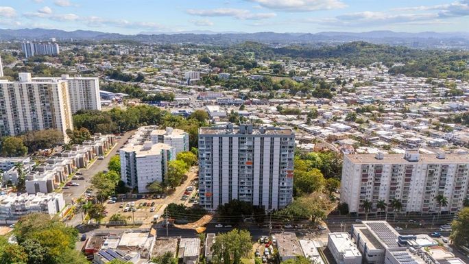 444 DE DIEGO UNIT 504