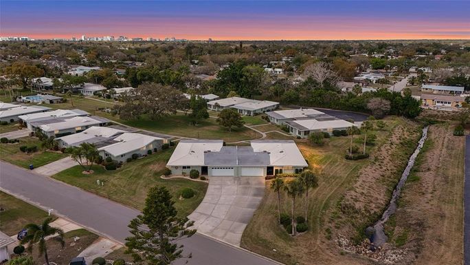 3206 VILLAGE GREEN DRIVE UNIT 1036