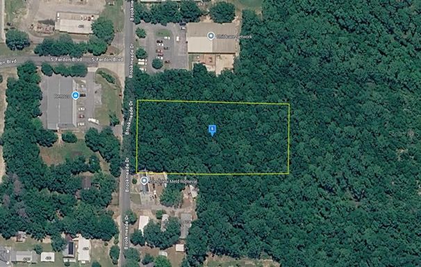 423 BROOKMEADE DRIVE