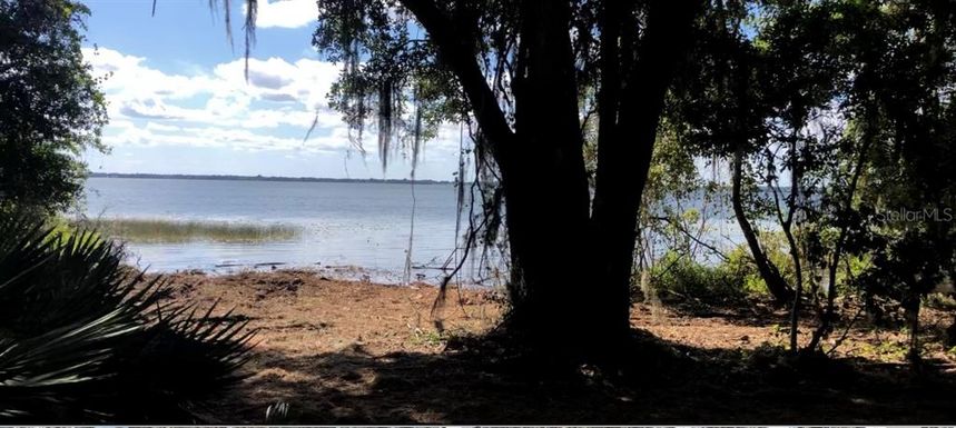 LAKE REEDY BOULEVARD N