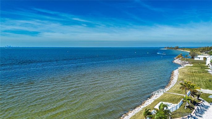 802 BAHIA DEL SOL DRIVE UNIT 6