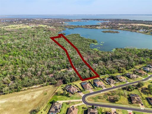 000 MAGNOLIA CREEK LANE