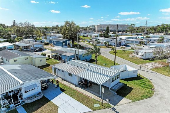 214 52ND AVENUE DRIVE W