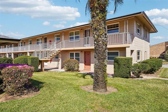 1100 E CAROLINE STREET UNIT 106