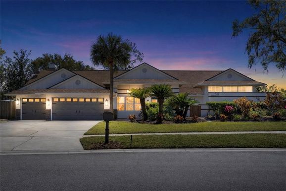 512 CRYSTAL GROVE BOULEVARD