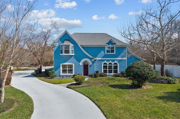 441 COURTLEA OAKS BOULEVARD